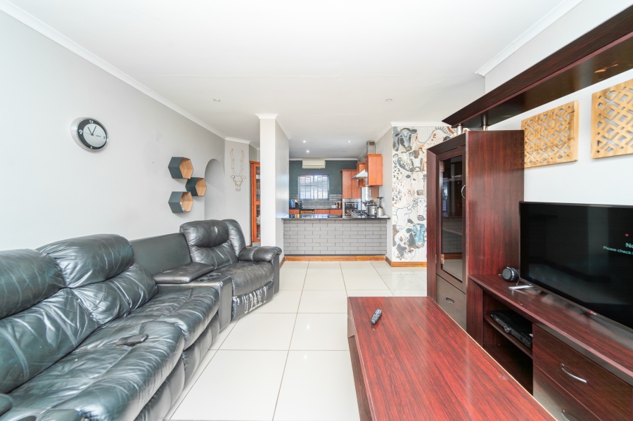 4 Bedroom Property for Sale in Beacon Bay Eastern Cape